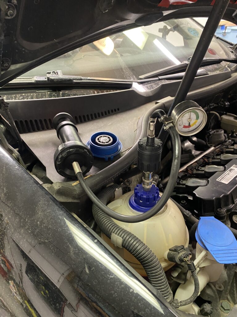 VW - Coolant Pressure Tester